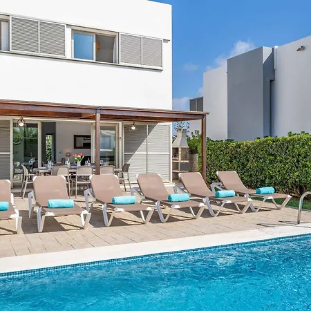 Oleander Villa *
